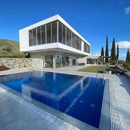 Villa Luxury Pluto Stunning Mountain Views *