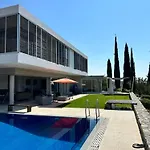 Villa Luxury Pluto Stunning Mountain Views Ora
