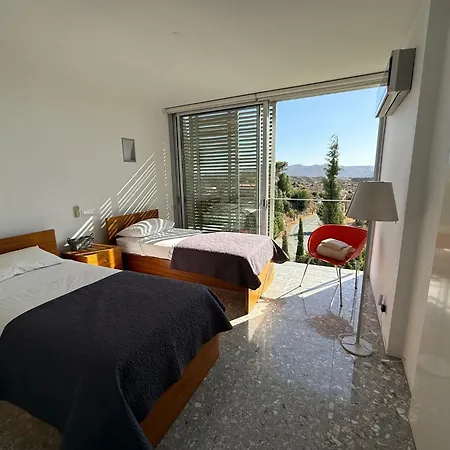 Luxury Pluto Stunning Mountain Views *