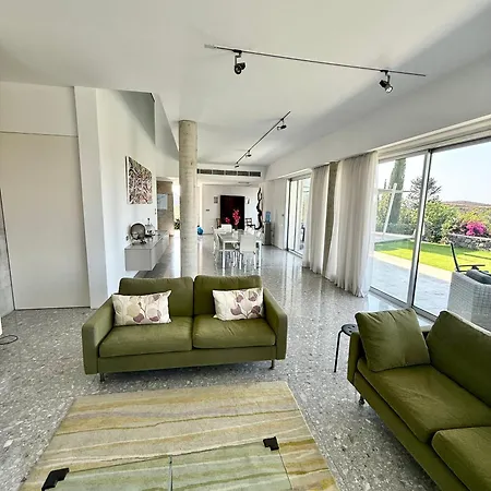 Luxury Pluto Stunning Mountain Views וילה *