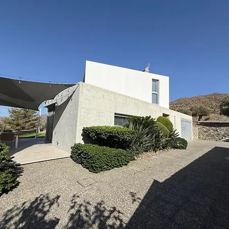 Luxury Pluto Stunning Mountain Views *