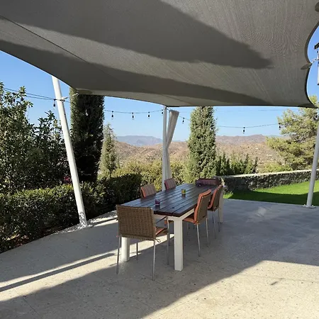 Luxury Pluto Stunning Mountain Views וילה Ora