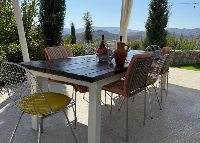 Luxury Pluto Stunning Mountain Views Ora